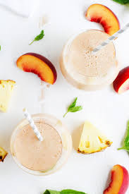 Peach Smoothie with Pineapple & Mint